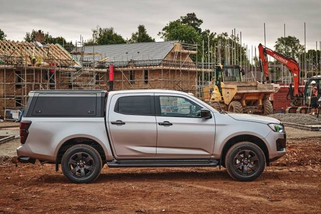 2025 Isuzu D-max V-Cross Commerical Automatic 1.9 4WD Euro 6 (s/s) 4dr