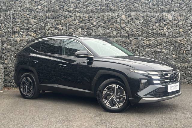 Hyundai TUCSON 1.6T Hybrid Advance 5dr Auto Estate Petrol / Electric Hybrid Black