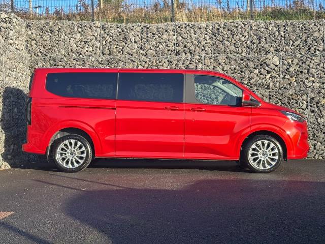 2025 Ford Tourneo Custom 2.0 EcoBlue 170ps H1 Titanium 9 seater Auto