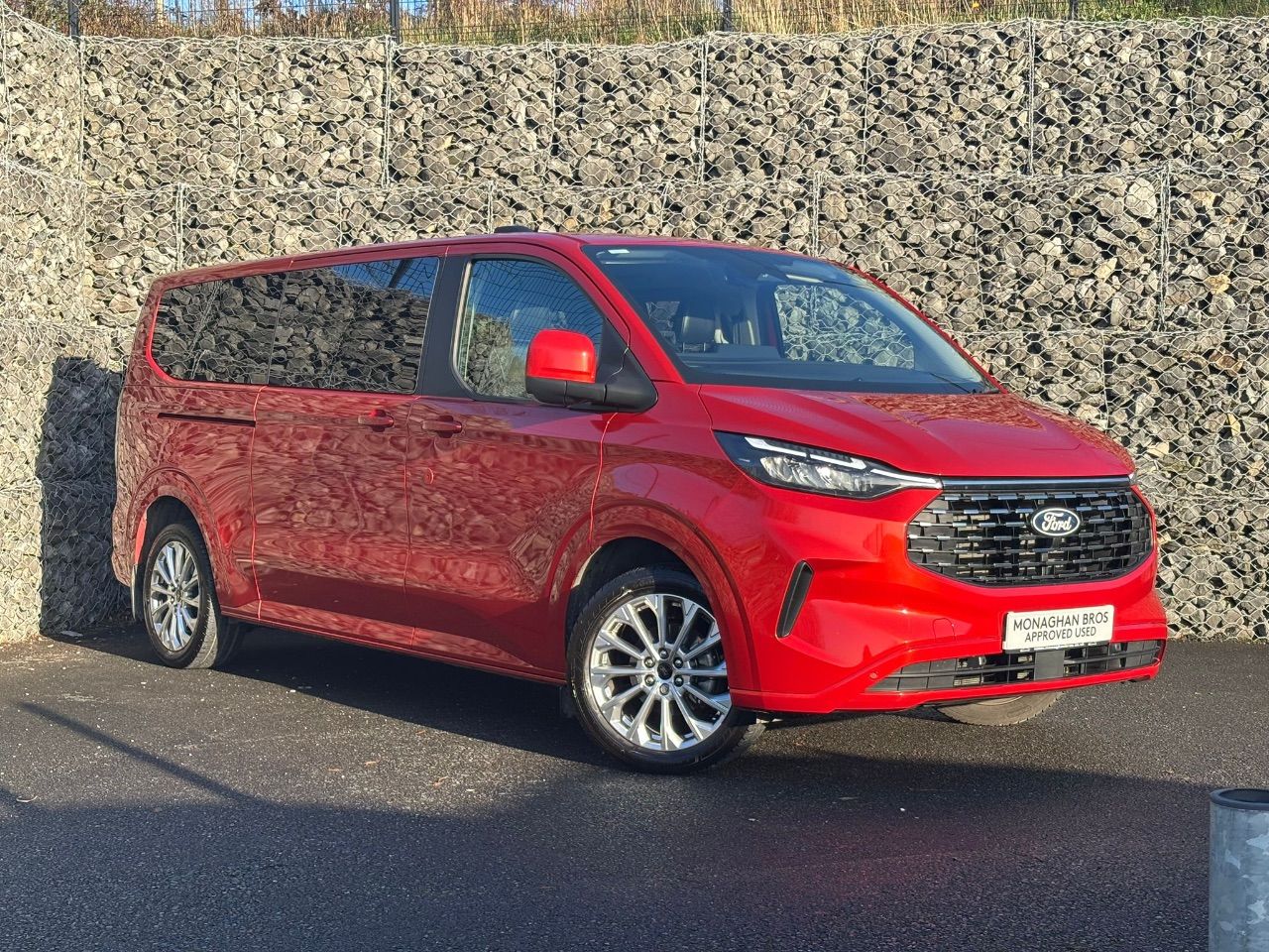 2025 Ford Tourneo Custom