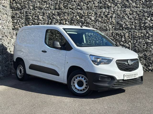 Vauxhall Combo 1.5 COMBO 2300 DYNAMIC TD Panel Van Diesel White