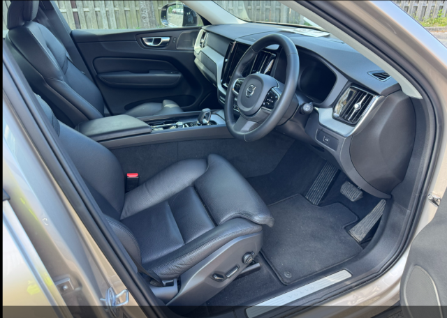 2023 Volvo XC60 2.0 B4D Plus Dark 5dr AWD Geartronic