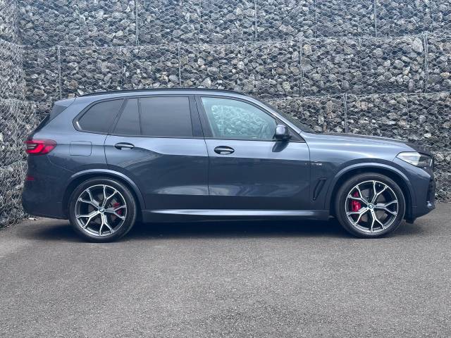 2022 BMW X5 3.0 xDrive30d MHT M Sport 5dr Auto