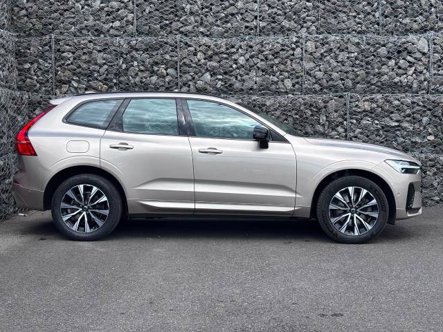 2023 Volvo XC60 2.0 B4D Plus Dark 5dr AWD Geartronic