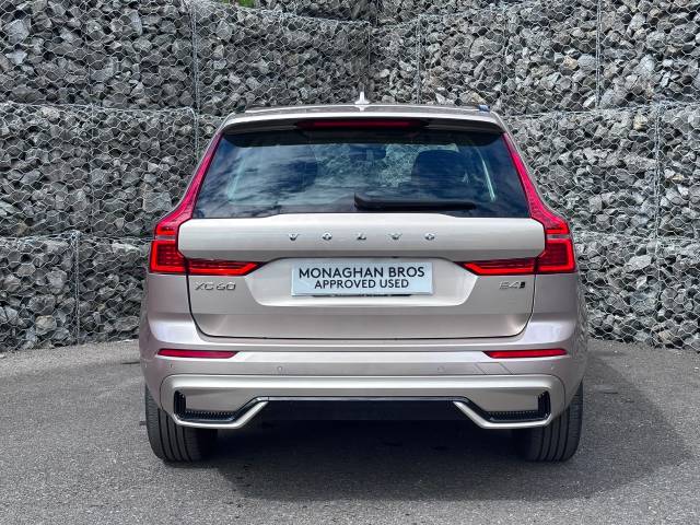 2023 Volvo XC60 2.0 B4D Plus Dark 5dr AWD Geartronic