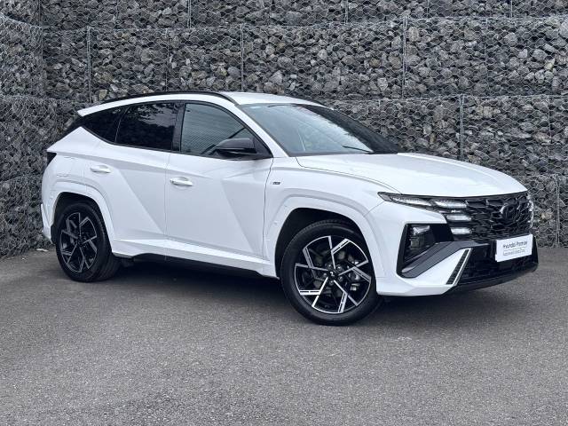 Hyundai TUCSON 1.6T Plug-in Hybrid N Line 5dr Auto Estate Petrol / Electric Hybrid White