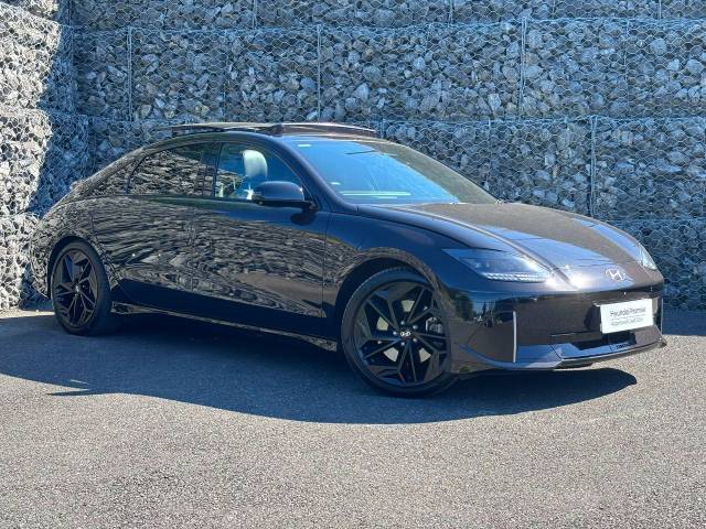 Hyundai IONIQ 6 0.0 239kW First Edition 77kWh 4dr AWD Auto Saloon Electric Blue